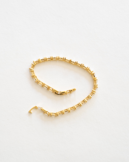 MacKenize Tennis Bracelet in Gold